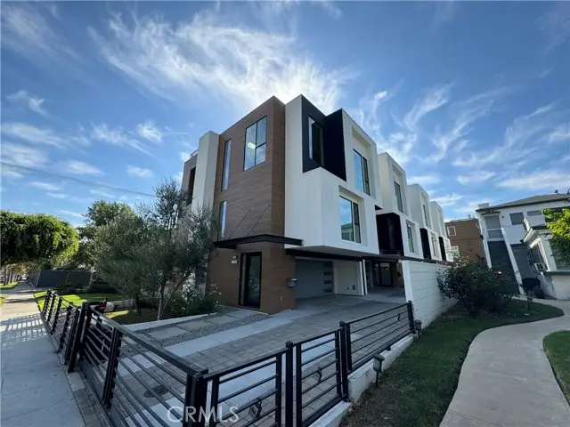 809 Detroit Street, Los Angeles, CA 90046 - #1