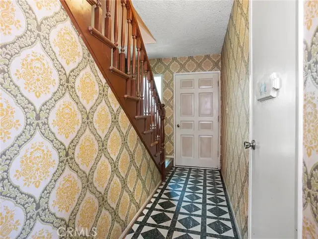 14923 La Valle Street, Sylmar, CA 91342 - #3