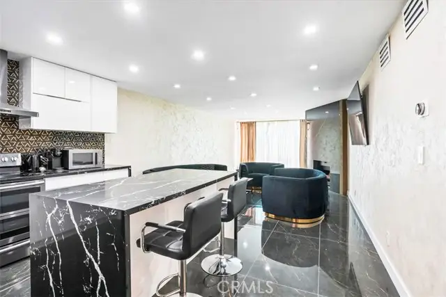 12720 Burbank Boulevard  #118, Valley Village, CA 91607 - Image #1