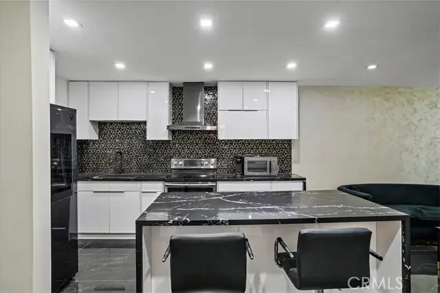 12720 Burbank Boulevard  #118, Valley Village, CA 91607 - Image #2