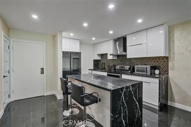 12720 Burbank Boulevard  #118, Valley Village, CA 91607 - Image #3