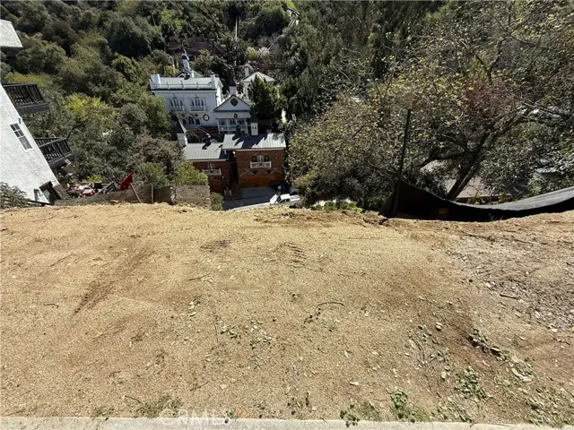 8583 Lookout Mountain Avenue, Los Angeles, CA 90046 - #3