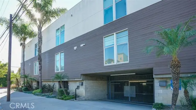 4705 Whitsett, Studio City, CA 91604 - Image #1