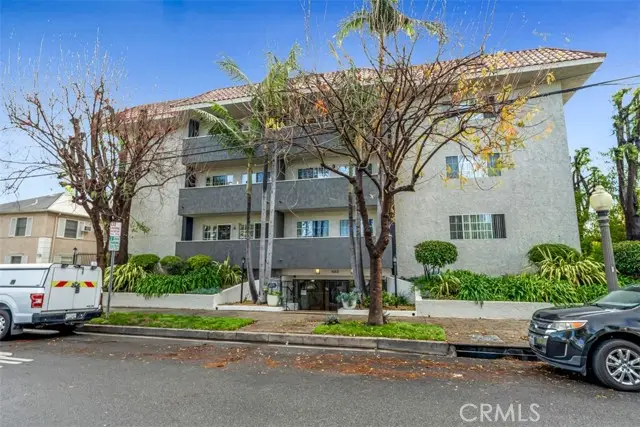 4140 Warner Boulevard  #208, Burbank, CA 91505 - Image #1