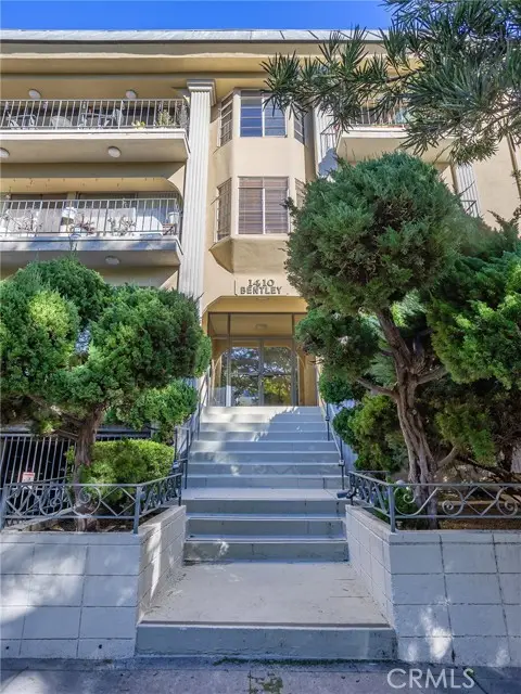 1410 Bentley Avenue  #103, Los Angeles, CA 90025 - Image #2