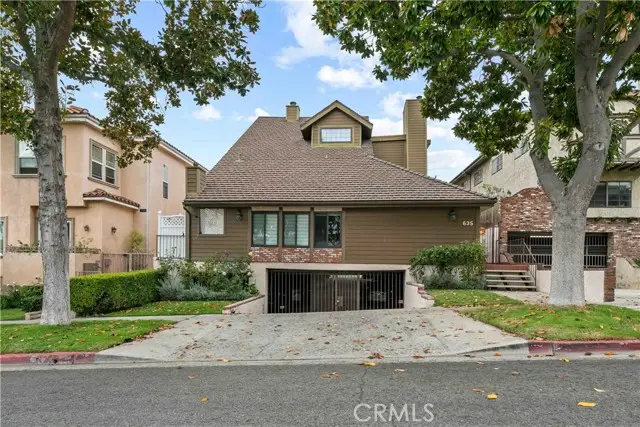 635 Magnolia  #B, Burbank, CA 91501 - Image #2