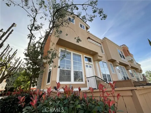 8027 Naples Lane, Anaheim, CA 92808