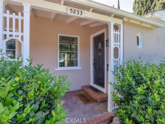 5233 Lemp Avenue, Valley Village, CA 91601 - #3