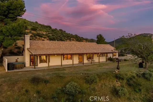 9060 Yucca Hills, Santa Clarita, CA 91390 - #2