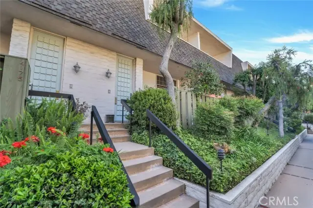 4173 Sarah Street  #8, Burbank, CA 91505 - #2