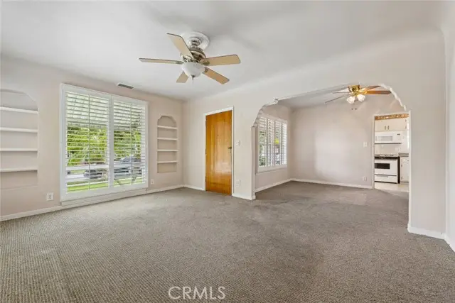 423 Raymond Avenue, Glendale, CA 91201 - #2