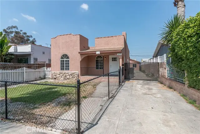 2421 Cloverdale Avenue, Los Angeles, CA 90016 - #2