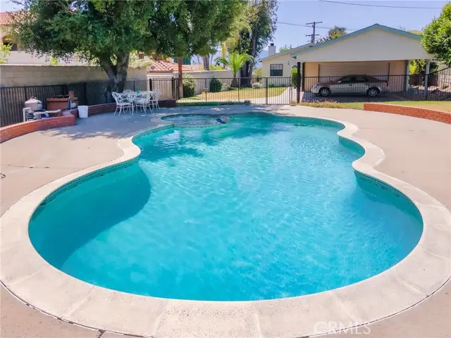 921 Elmwood Avenue, Burbank, CA 91501 - #1