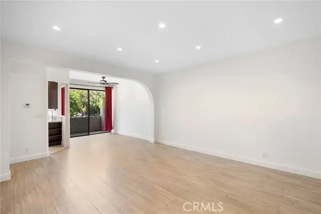 7211 Cozycroft  #16, Winnetka, CA 91306 - #3