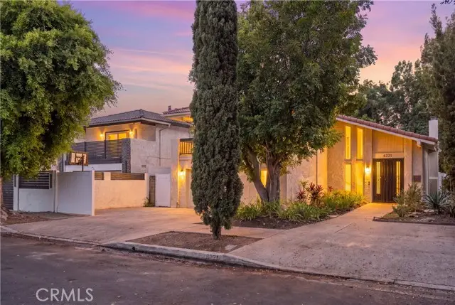 6221 Mammoth, Van Nuys, CA 91401 - #2