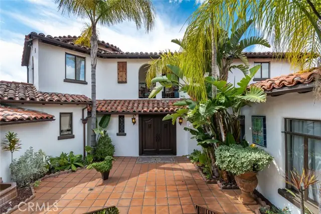 330 Kempton Road, Glendale, CA 91202 - #3