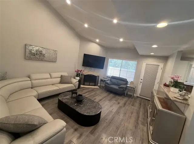 19928 Chase Street  #23, Winnetka, CA 91306 - #3