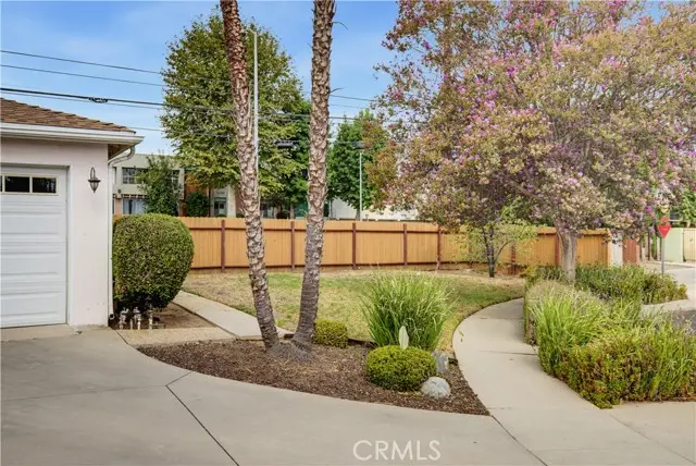 16858 Weddington Street, Encino, CA 91436 - #3