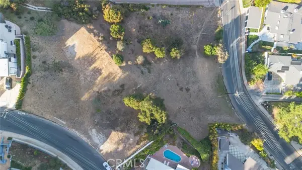 16652 Calneva Drive, Encino, CA 91436