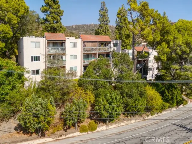 2940 Verdugo, Glendale, CA 91208 - #1
