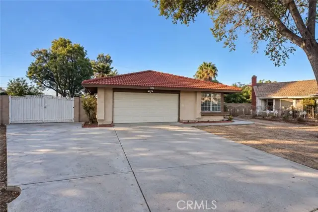 105 Lamarr, Rialto, CA 92376 - #2