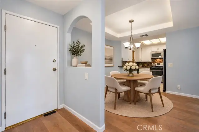 14415 Benefit Street  #101, Sherman Oaks, CA 91423 - #3