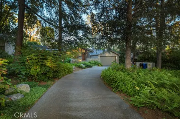 5128 Hillard, La Canada Flintridge, CA 91011