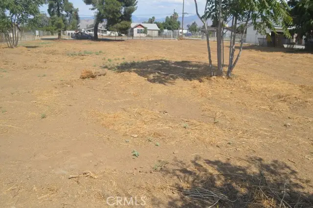 671 Avenue L, Calimesa, CA 92320 - Image #2