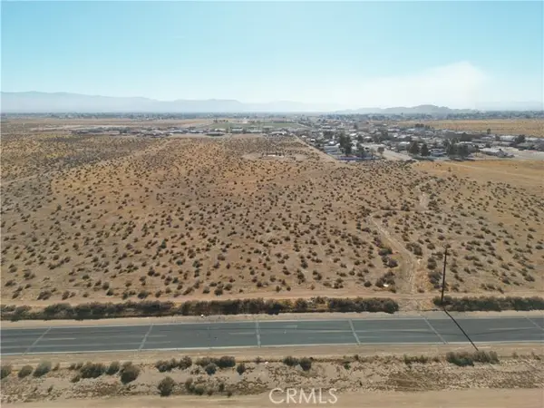 21025 Waalew Road, Apple Valley, CA 92307