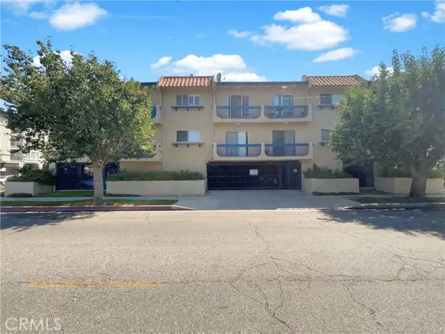 14560 Clark Street  #202, Sherman Oaks, CA 91411 - Image #1