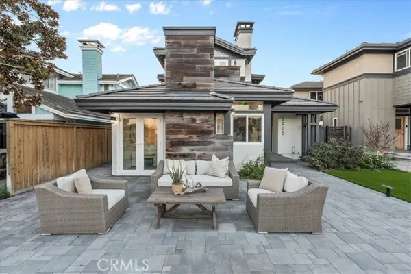 1915 Pine St, Huntington Beach, CA 92648