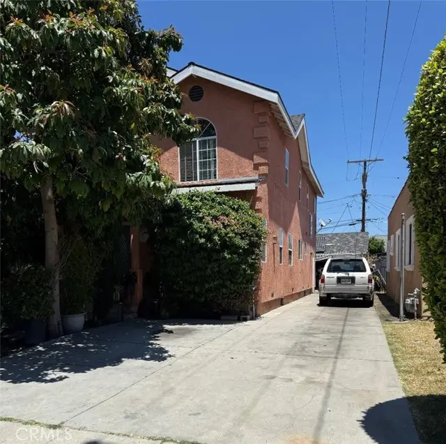 3252 Cattaraugus Avenue, Los Angeles, CA 90034 - #3