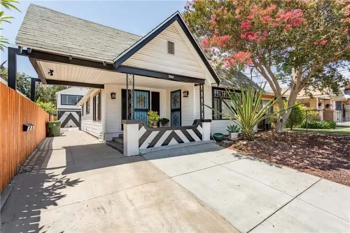 1003 Calzona Street, Los Angeles, CA 90023 - #2