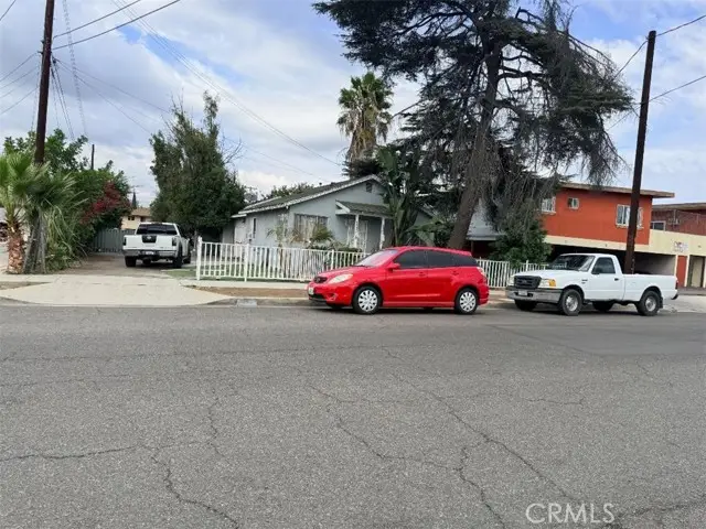 1443 Laurel, Pomona, CA 91768 - #2