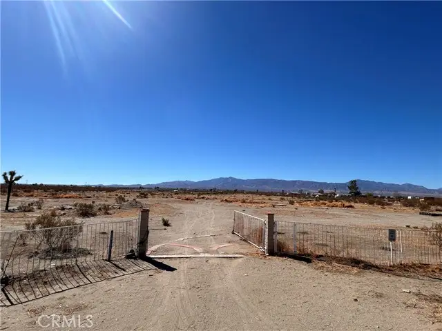 3836 Holly Rd, Phelan, CA 92371 - #1
