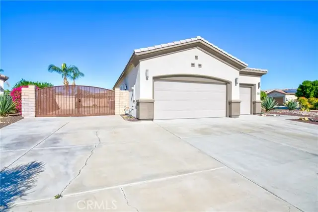 30911 Greensboro Ct, Hesperia, CA 92344 - Image #2