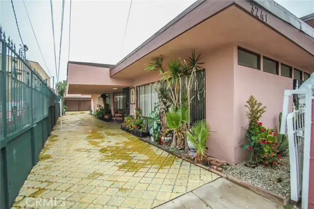 3241 Santa Ana, Huntington Park, CA 90255 - #1