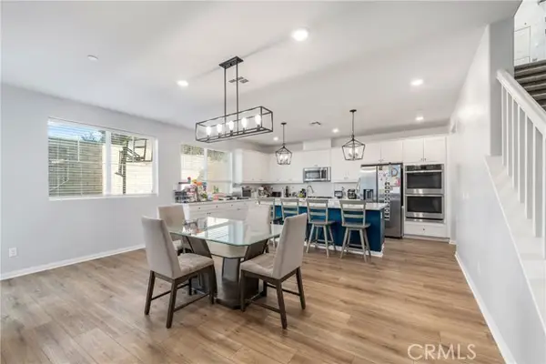 1744 Sunny Heights Lane, Redlands, CA 92374