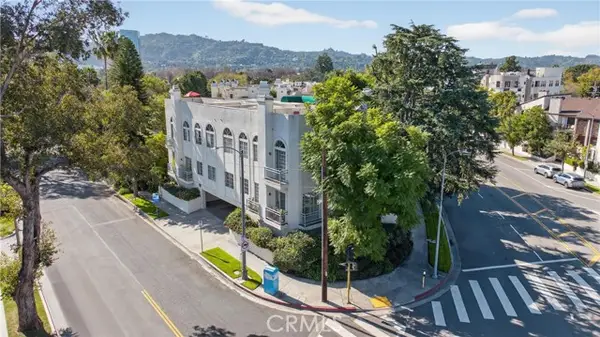 4464 Moorpark  #104, Toluca Lake, CA 91602