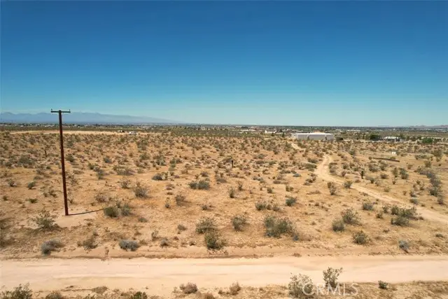 38 Japatul Rd, Apple Valley, CA 92307 - Image #2