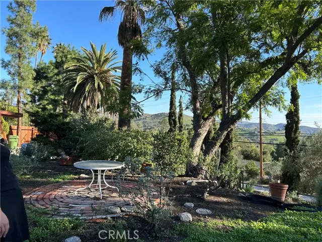 10553 McBroom, Sunland, CA 91040 - Image #2