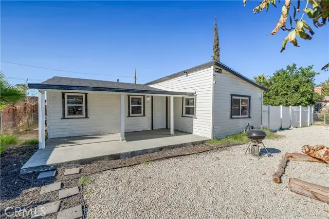 415 Santa Fe, Hemet, CA 92543 - #3