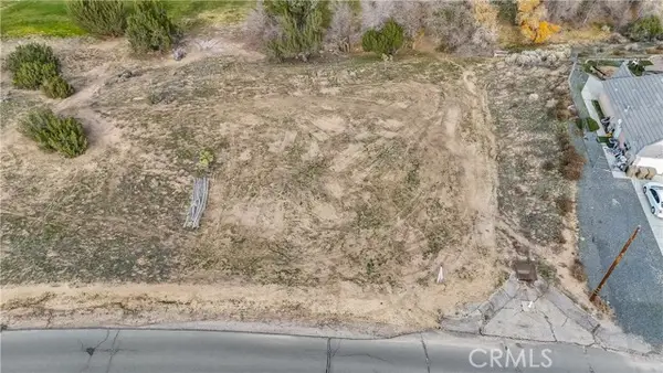 16 Bangor Avenue, Hesperia, CA 92345