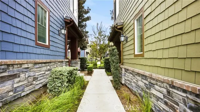 713 Azusa Avenue  #A, Azusa, CA 91702 - Image #3