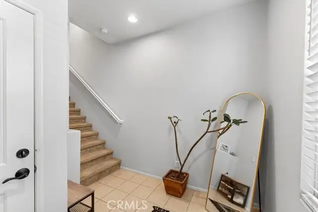 955 Sweetbriar Lane  #E, Azusa, CA 91702 - Image #3