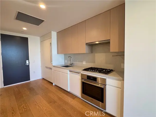 877 Francisco  #1720, Los Angeles, CA 90017 - Image #1