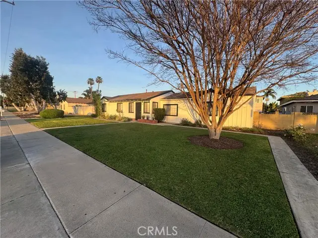 547 Yorba Street, Orange, CA 92869 - Image #2