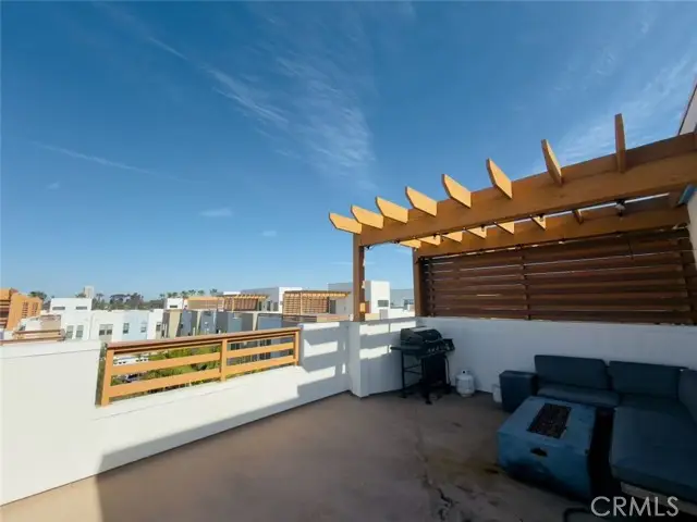 687 Doheny, Costa Mesa, CA 92627 - Image #2