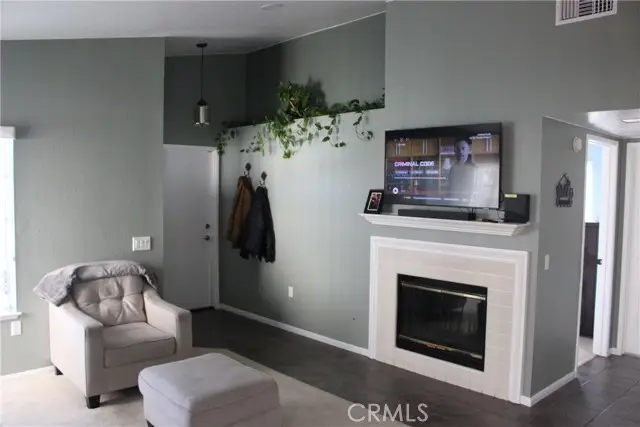 1093 Lilac, Hemet, CA 92545 - Image #2