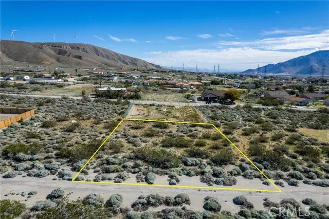 2 Hyacinth, Yucca Valley, CA 92284 - #2